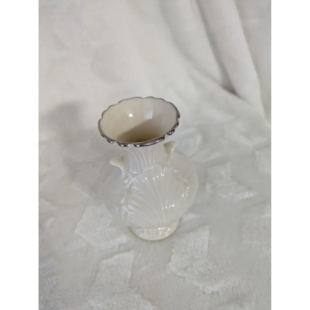 Lenox Elfin Cream Bud Vase With Gold Trim